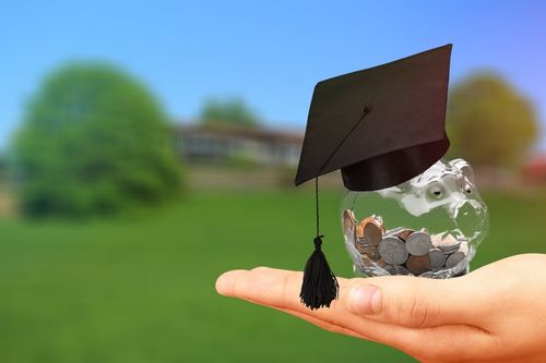 Learn how to apply for the John Kinghorn Scholarship in Engineering Learn how to apply for the John Kinghorn Scholarship in Engineering